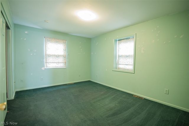 32 Ashwood Place, Vienna, WV 26105