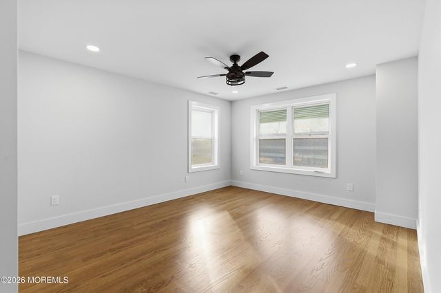 54 W Washington Avenue, Atlantic Highlands, NJ 07716