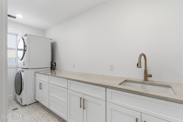 54 W Washington Avenue, Atlantic Highlands, NJ 07716