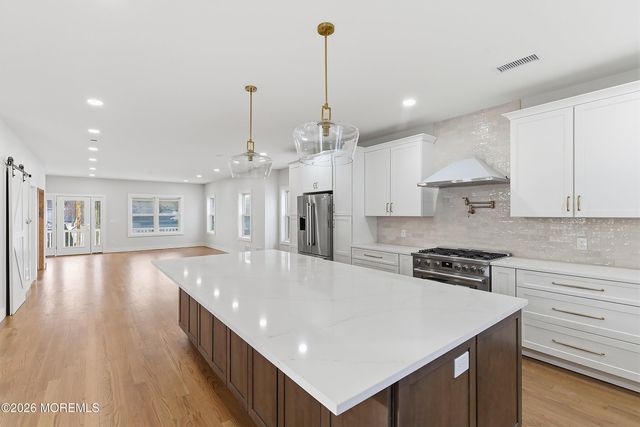 54 W Washington Avenue, Atlantic Highlands, NJ 07716