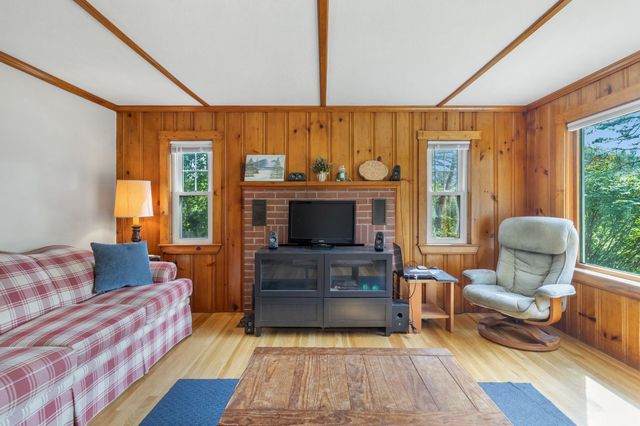 87 Piscataqua Road, Durham, NH 03824