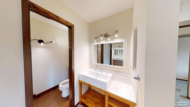 4710 58th Avenue N 301, Crystal, MN 55429