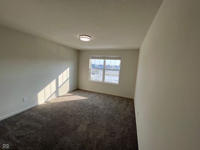 5374 Noble Crossing Parkway W, Noblesville, IN 46062