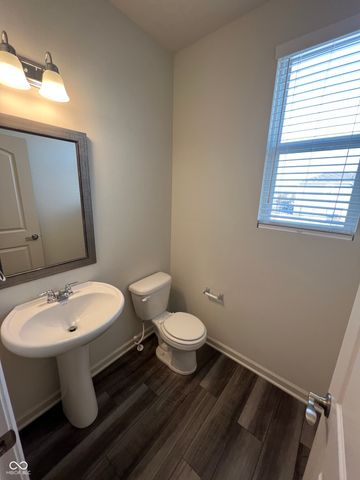 5374 Noble Crossing Parkway W, Noblesville, IN 46062