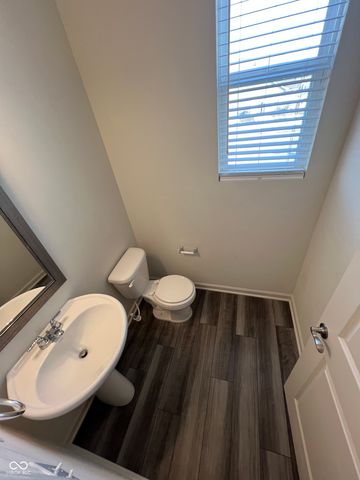 5374 Noble Crossing Parkway W, Noblesville, IN 46062