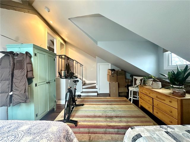 10 Young Street 3, Newport, RI 02840