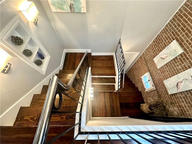 10 Young Street 3, Newport, RI 02840