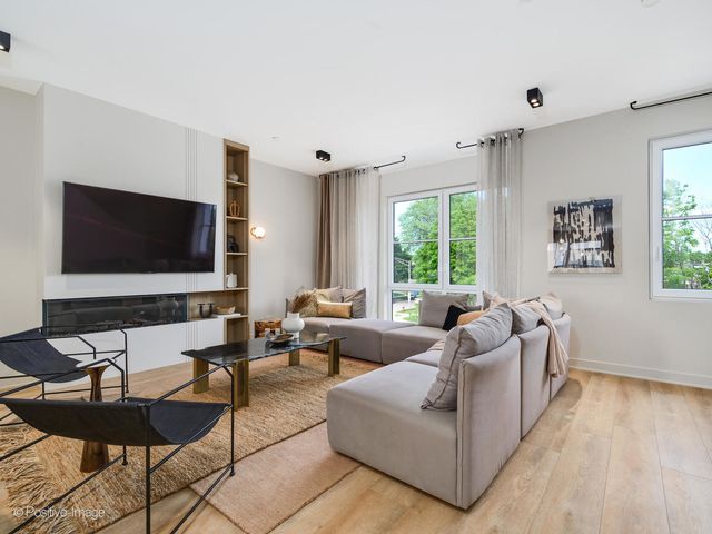 3017 Cottonwood Lane, River Grove, IL 60171