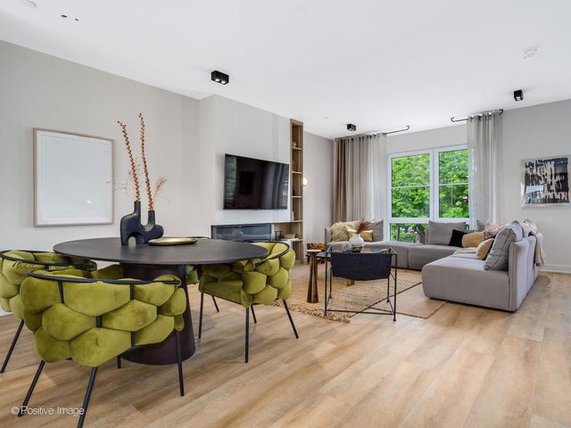 3017 Cottonwood Lane, River Grove, IL 60171