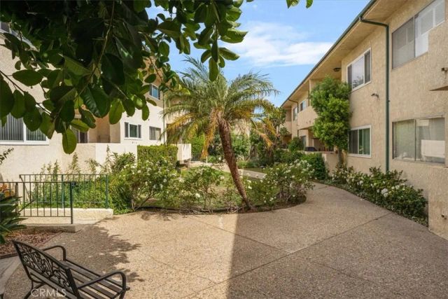 5328 Newcastle Avenue 54, Encino, CA 91316
