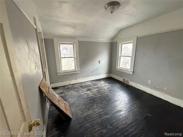 2301 Fullerton Street, Detroit, MI 48238