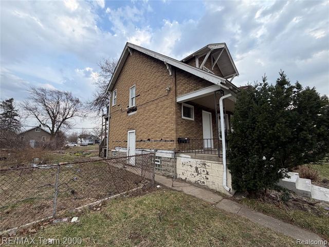 2301 Fullerton Street, Detroit, MI 48238