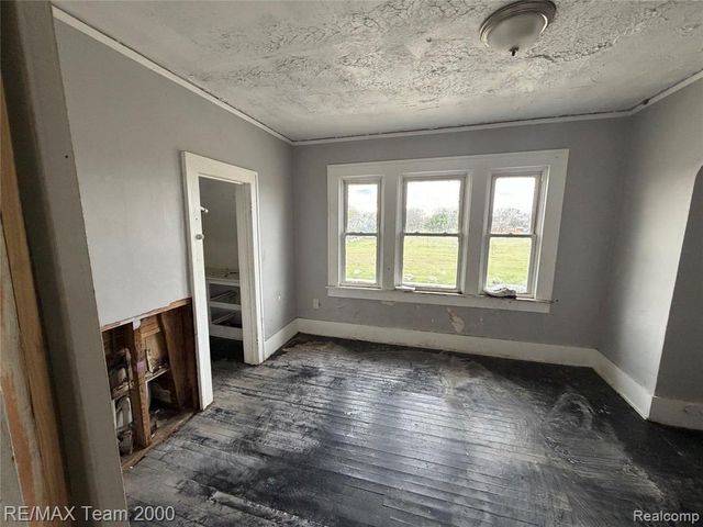 2301 Fullerton Street, Detroit, MI 48238