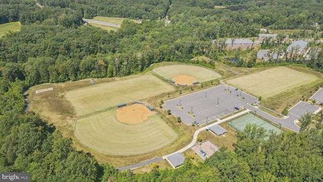 7704 COLBURN DR, Spotsylvania, VA 22551