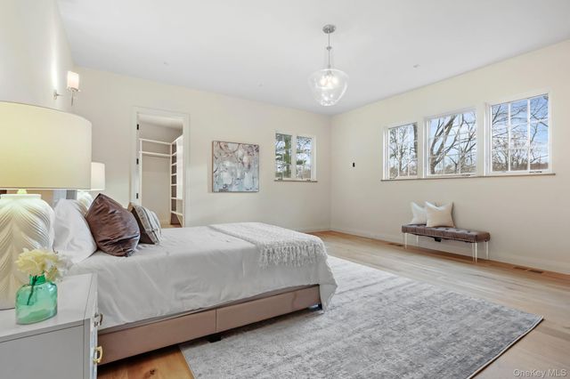 2 Barry Court, Katonah, NY 10536