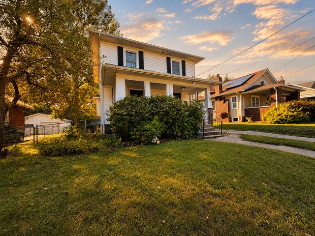 202 Dawson Avenue, Rockford, IL 61107