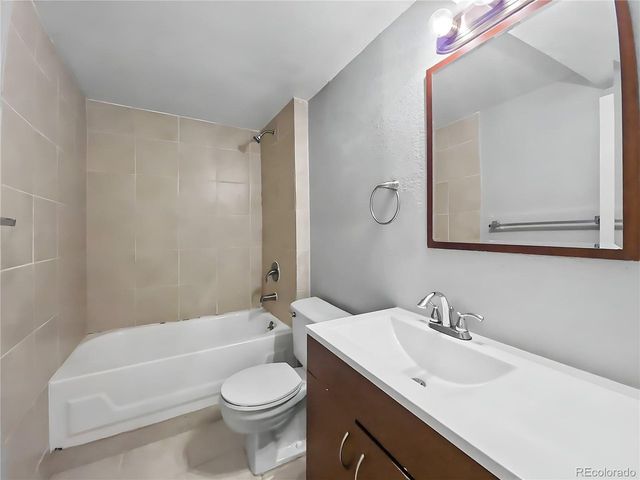 115 Olympus Cir, Lone Tree, CO 80124