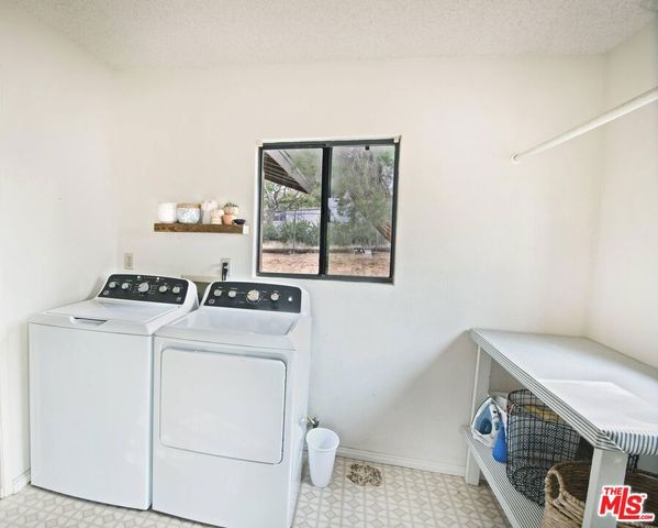 6942 Sunnyhill Road, Joshua Tree, CA 92252