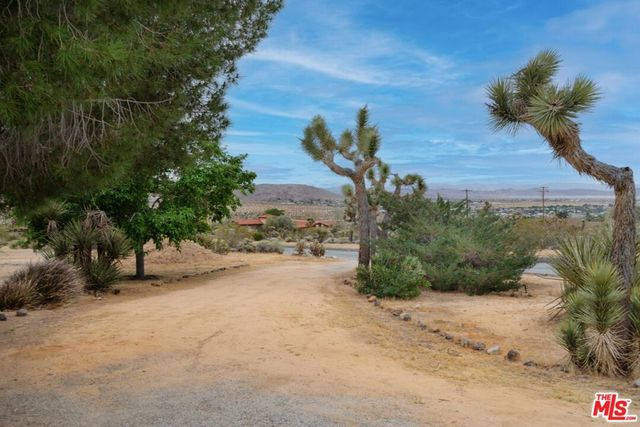 6942 Sunnyhill Road, Joshua Tree, CA 92252
