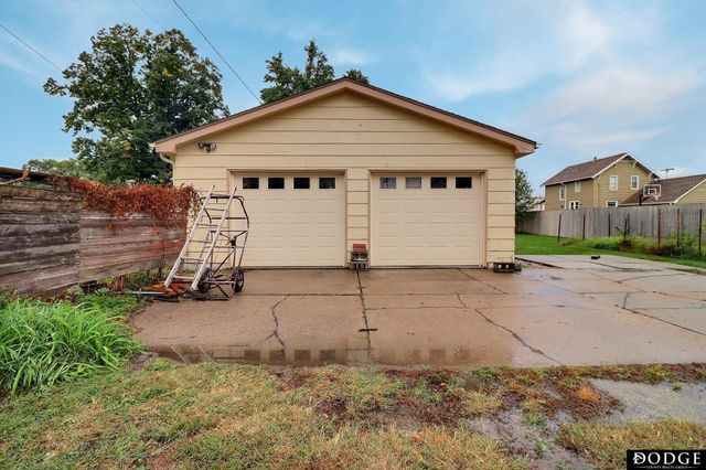 1248 Dodge Street, Fremont, NE 68025