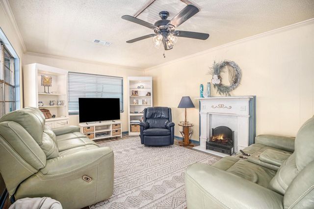 1223 Sailfish Street, Bayou Vista, TX 77563