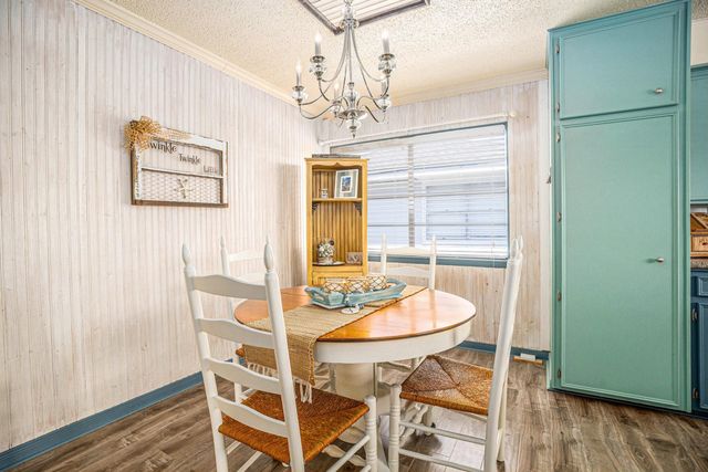 1223 Sailfish Street, Bayou Vista, TX 77563