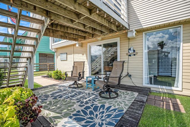 1223 Sailfish Street, Bayou Vista, TX 77563