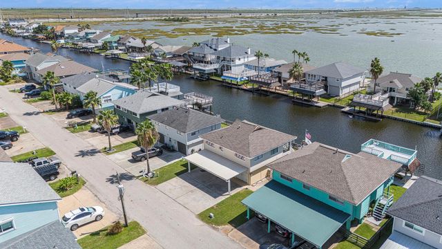 1223 Sailfish Street, Bayou Vista, TX 77563