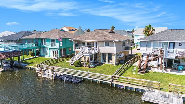 1223 Sailfish Street, Bayou Vista, TX 77563