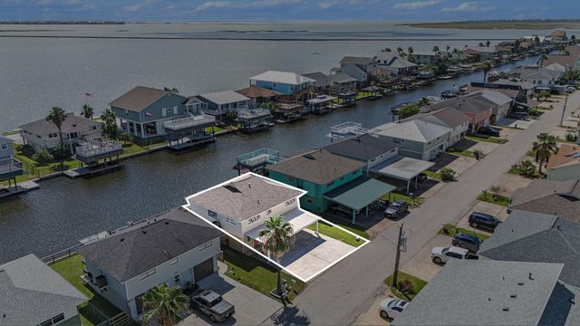 1223 Sailfish Street, Bayou Vista, TX 77563