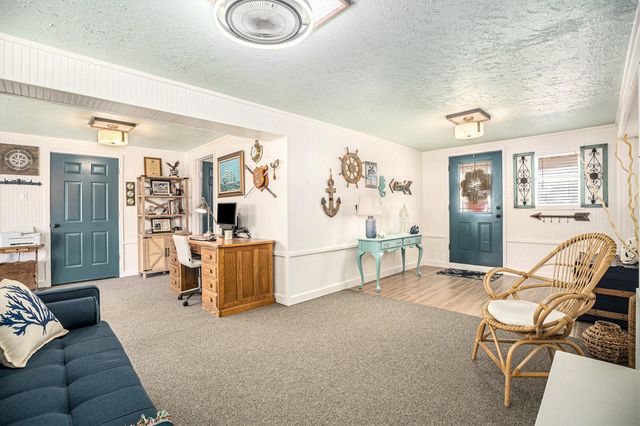 1223 Sailfish Street, Bayou Vista, TX 77563