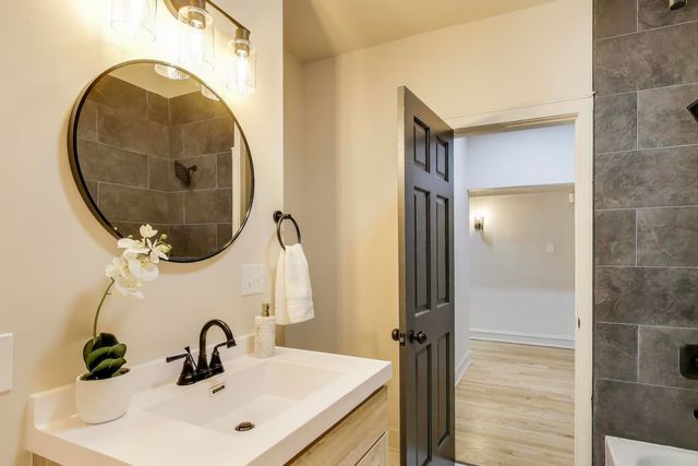 6721 S Merrill Avenue 1, Chicago, IL 60649