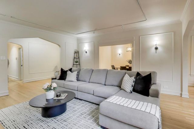 6721 S Merrill Avenue 1, Chicago, IL 60649