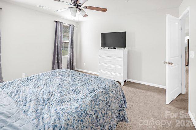 2458 Thorn Spring Lane SE, Concord, NC 28025