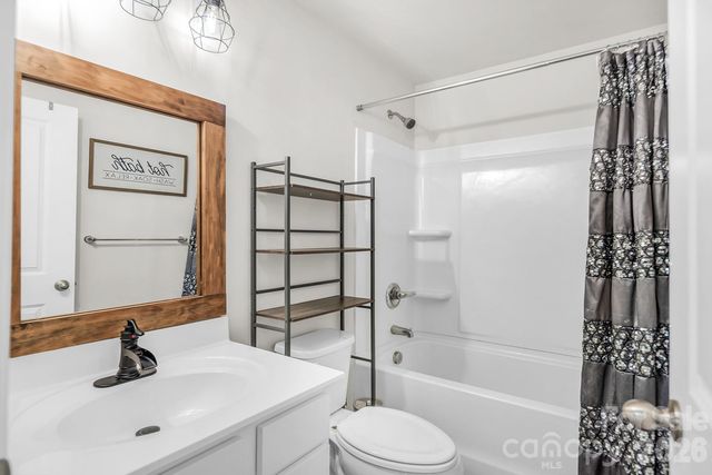 2458 Thorn Spring Lane SE, Concord, NC 28025