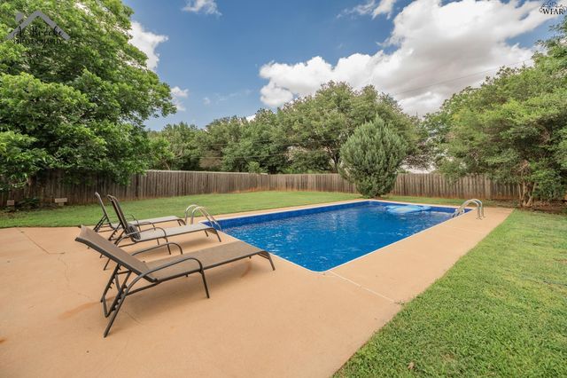 1609 GRANDVIEW WEST, Wichita Falls, TX 76306