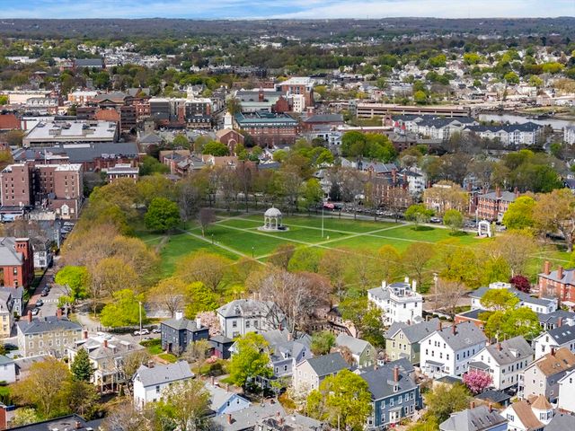 125 Derby Street D, Salem, MA 01970