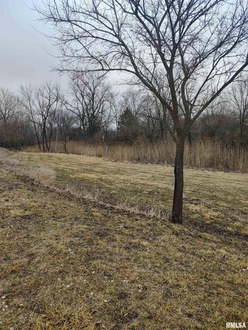 15701 E Highway 9, Canton, IL 61520