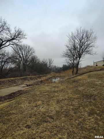 15701 E Highway 9, Canton, IL 61520