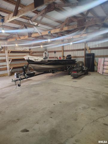 15701 E Highway 9, Canton, IL 61520