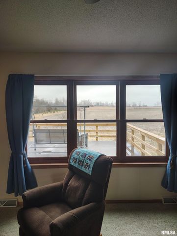 15701 E Highway 9, Canton, IL 61520