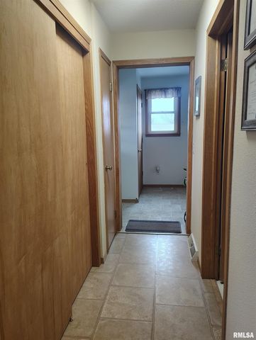 15701 E Highway 9, Canton, IL 61520