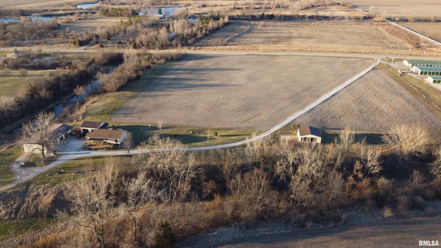 15701 E Highway 9, Canton, IL 61520