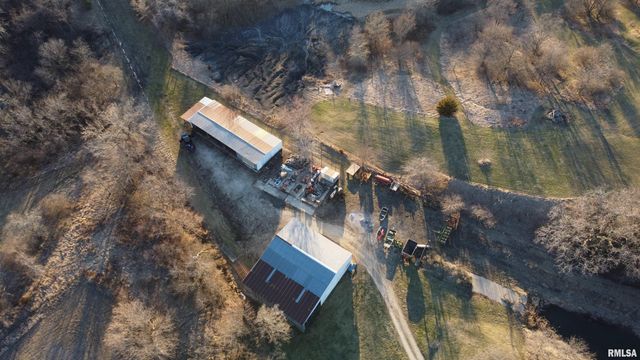 15701 E Highway 9, Canton, IL 61520