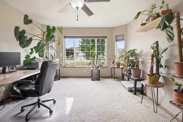 610 3rd Street E, Horace, ND 58047