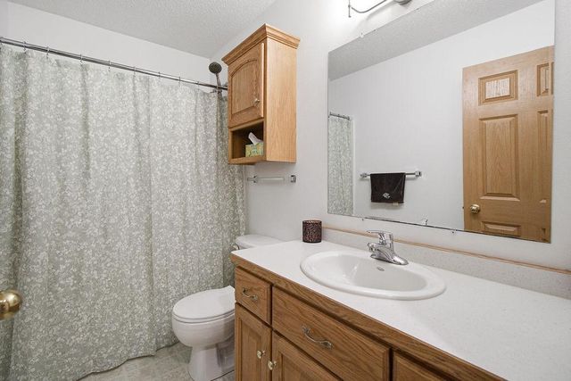 610 3rd Street E, Horace, ND 58047