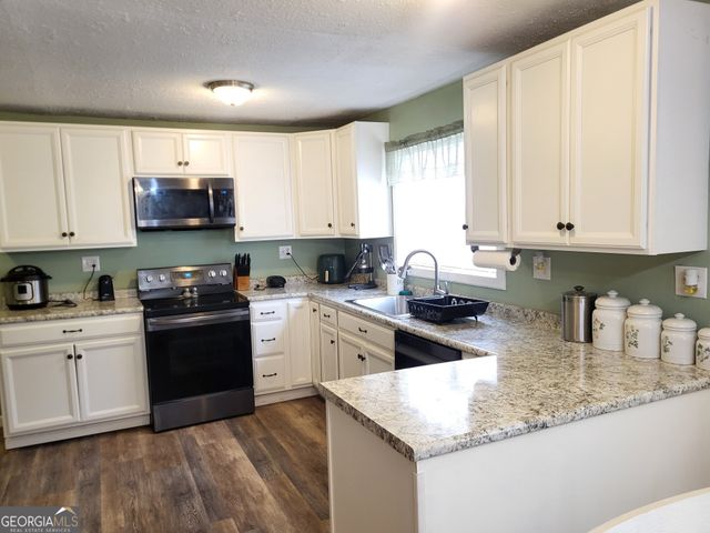 104 Jarrett Street, Valley, AL 36854