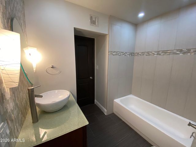 1624 E Campbell Avenue 12, Phoenix, AZ 85016