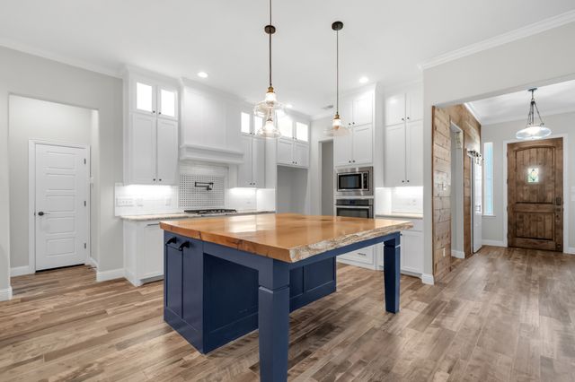 119 Breeders Drive, Willow Park, TX 76087