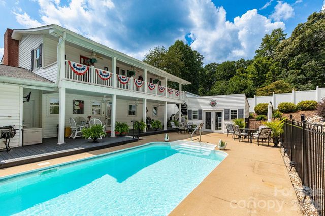 84 Portcrest Heights, Marion, NC 28752